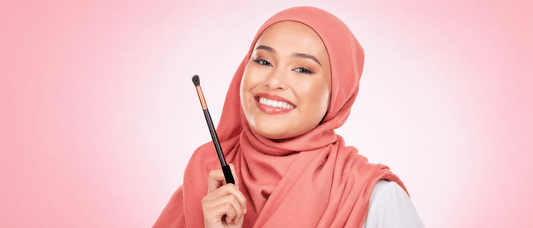 A Muslim hijabi makeup artist